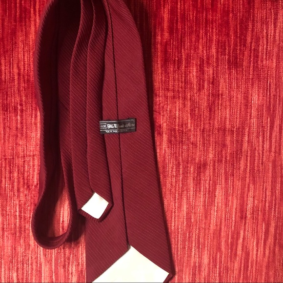✨♥️Beautiful Vintage RED tie from Sears ♥️✨ - Picture 3 of 6